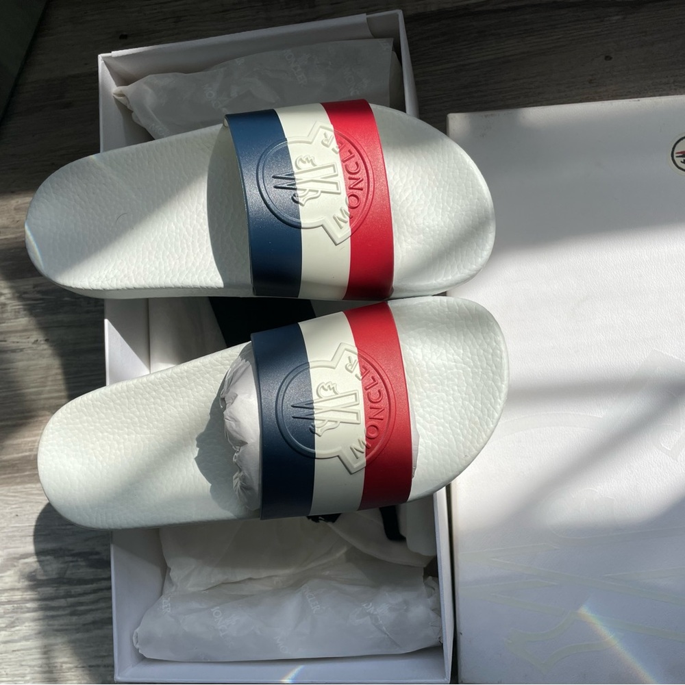 Moncler Basile Slides - Picture 6 of 7